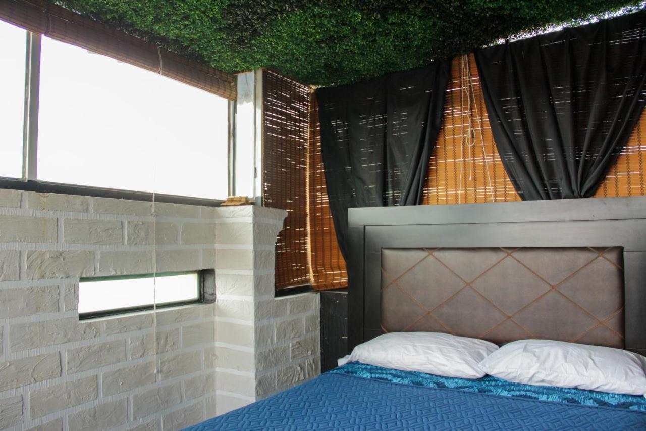 Hotel Boutique Charlotte Arandas Εξωτερικό φωτογραφία