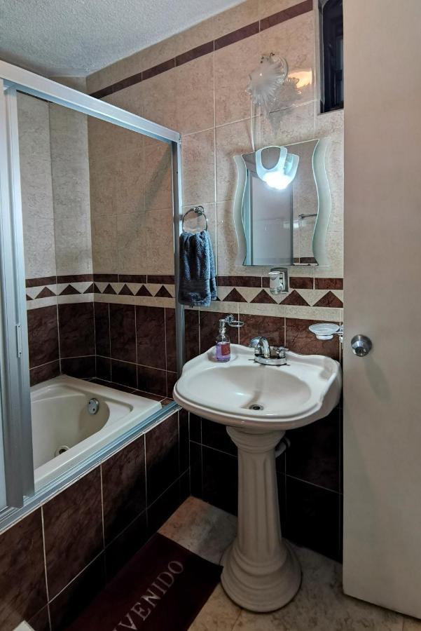 Hotel Boutique Charlotte Arandas Εξωτερικό φωτογραφία