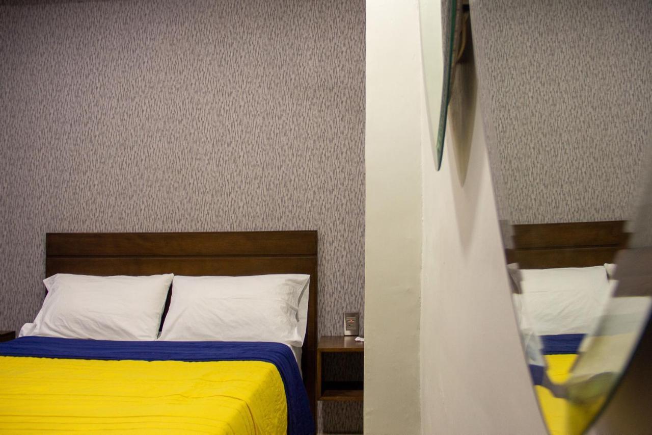 Hotel Boutique Charlotte Arandas Εξωτερικό φωτογραφία